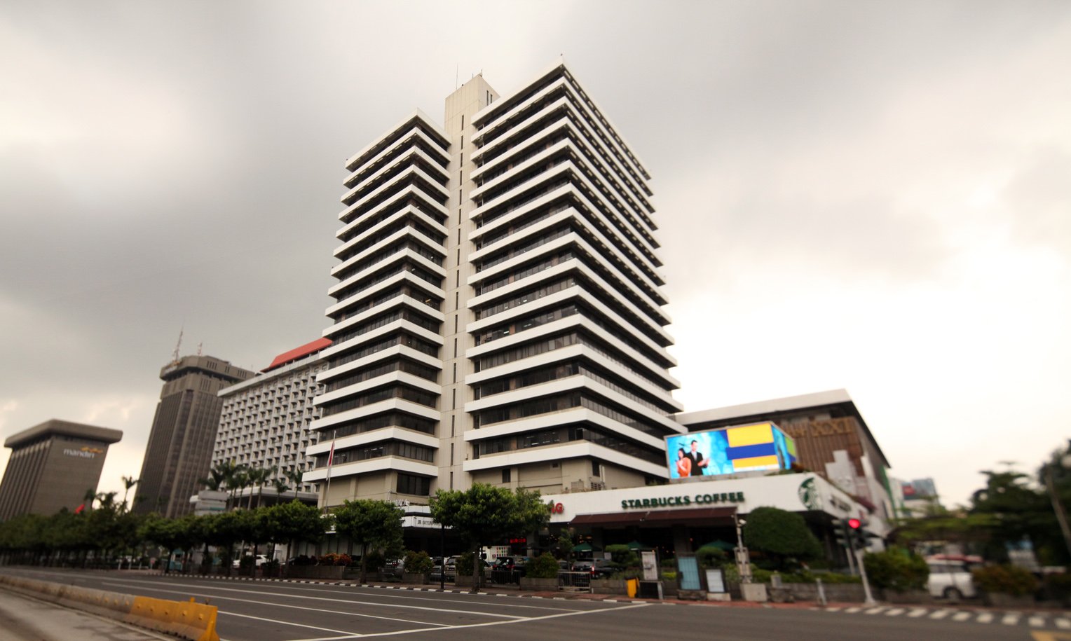 menara cakrawala